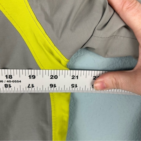 Lands End Grey and Yellow Fleece Lined Winter Ski Jacket Youth Size L (14-16) - Picture 11 of 12